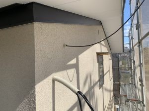 新築の塗装工事?‍♀️弾性リシン吹き付けの画像