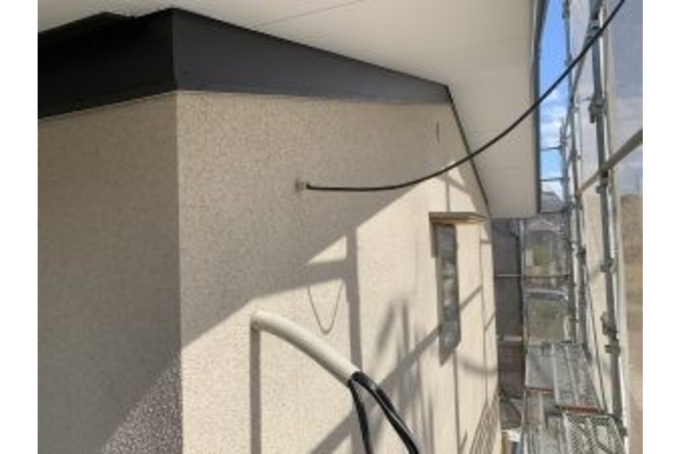 新築の塗装工事?‍♀️弾性リシン吹き付けの画像