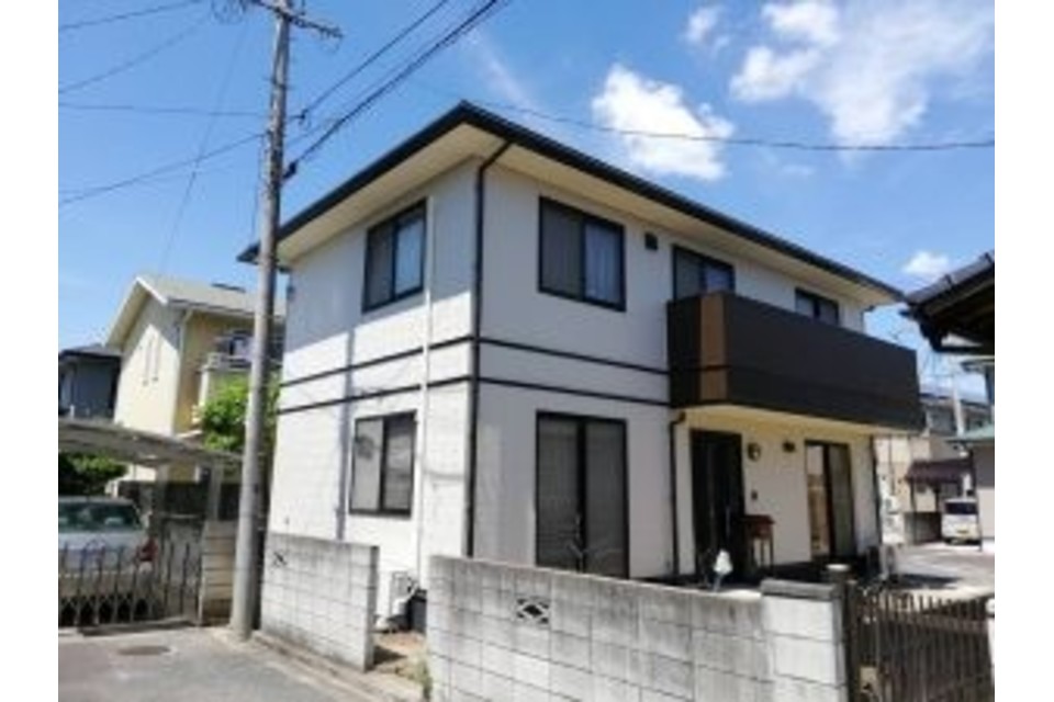 倉敷市 N様邸 サイディング2色塗り替え工事?‍♀️の画像