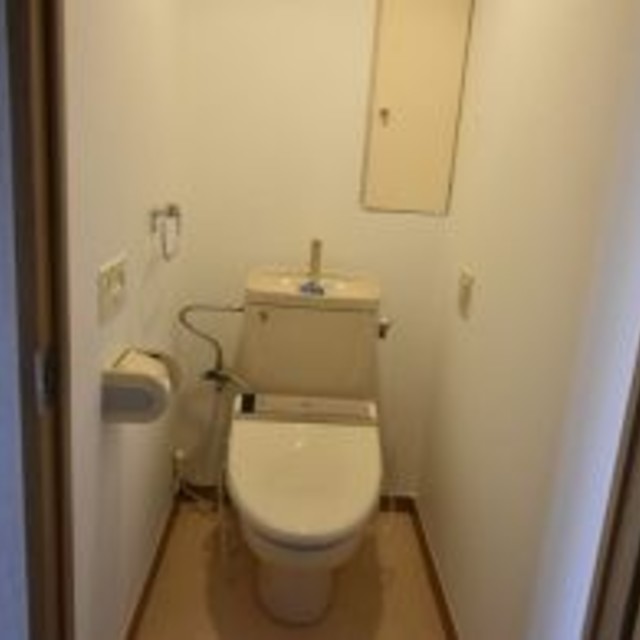 岡山市南区 東畝 O様邸トイレ塗り替え工事?‍♀️の画像
