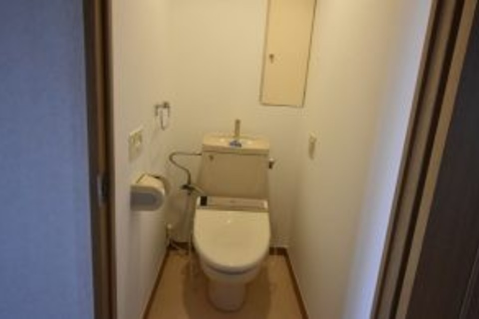 岡山市南区 東畝 O様邸トイレ塗り替え工事?‍♀️の画像