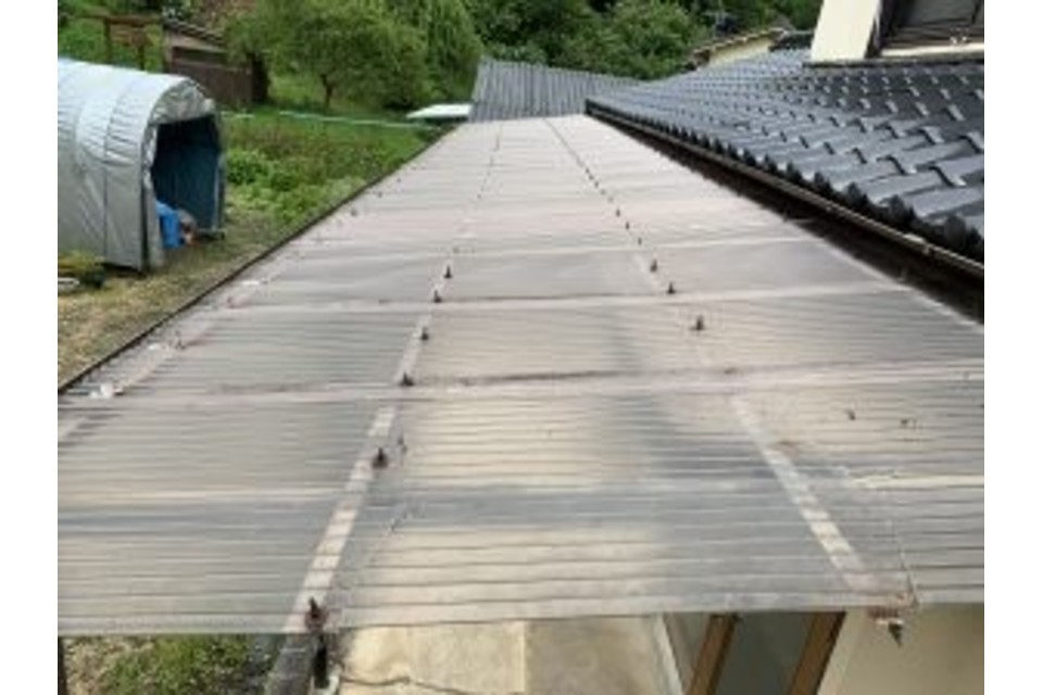 波板張り替え前