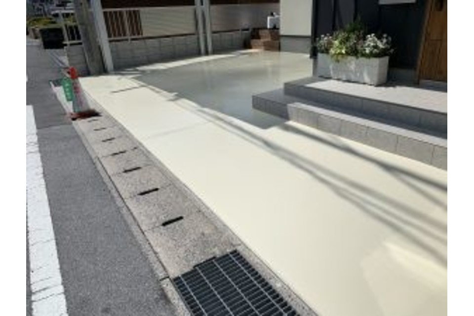 岡山市 中区 浜 ３ゼロ不動産さん 土間塗り替え工事?‍♀️の画像