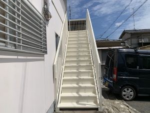 岡山市 中区 原尾島 鉄骨階段 塗り替え工事?‍♀️の画像