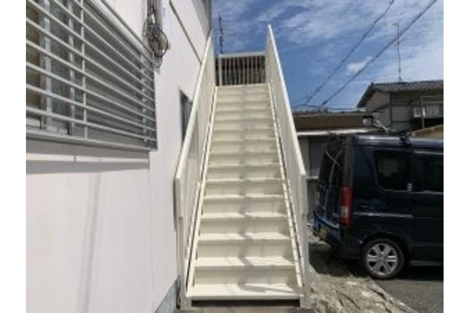 岡山市 中区 原尾島 鉄骨階段 塗り替え工事?‍♀️の画像