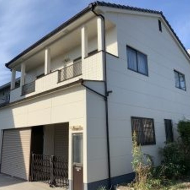 岡山市 北区 M様邸 セメント瓦 ALC外壁 遮熱フッ素塗り替え工事?‍♀️の画像