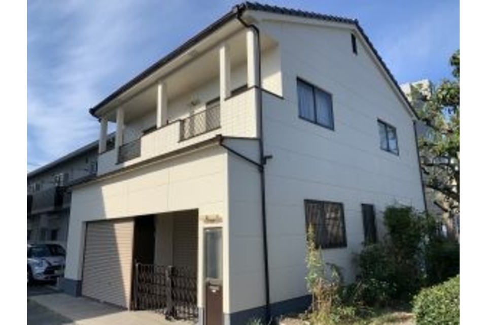 岡山市 北区 M様邸 セメント瓦 ALC外壁 遮熱フッ素塗り替え工事?‍♀️の画像