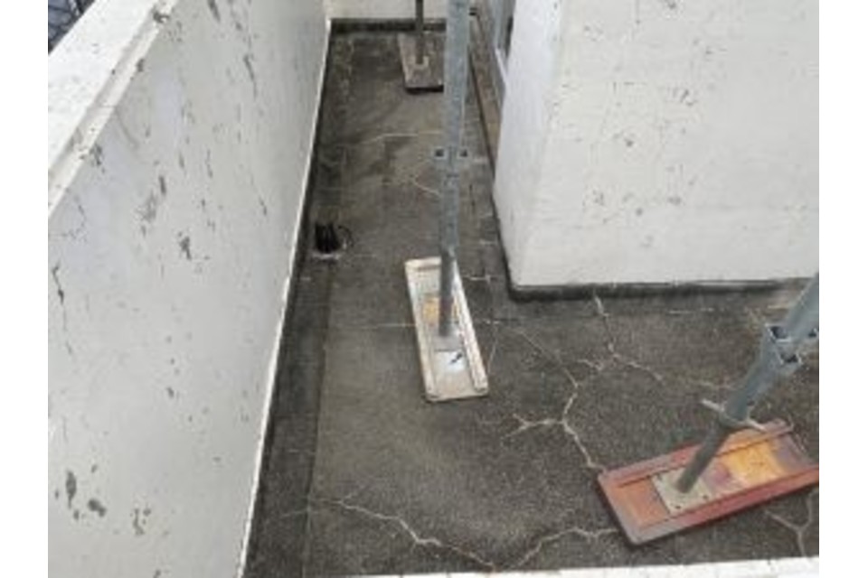 岡山市 北区 清輝橋 N様邸 コンクリート打放し ラジカル制御塗料 塗り替え工事?‍♀️の画像