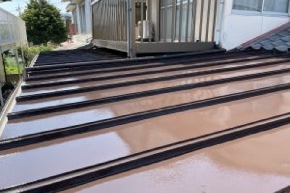 岡山市 中区 原尾島 A様邸 トタン屋根 遮熱シリコン 塗り替え工事?‍♀️の画像