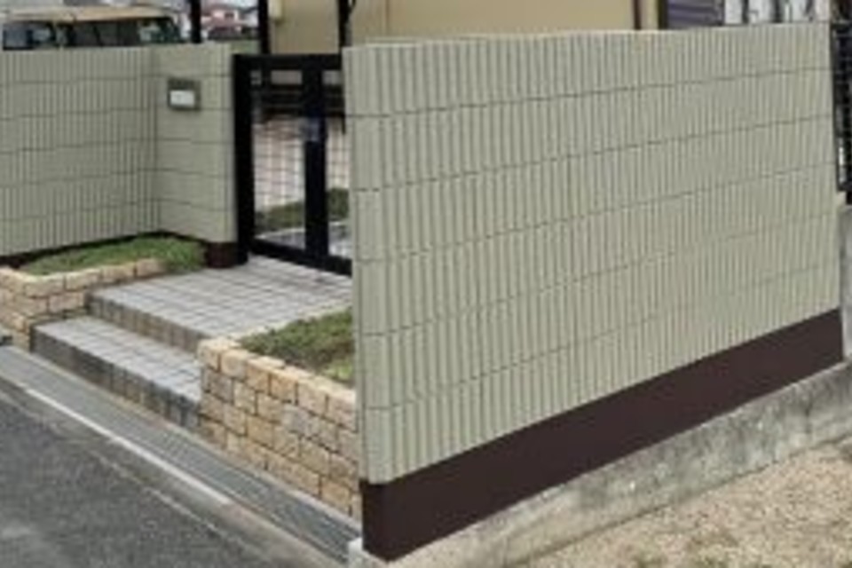 岡山市 南区 藤田 K様邸 塀 超耐久フッ素 塗り替え工事?‍♀️の画像