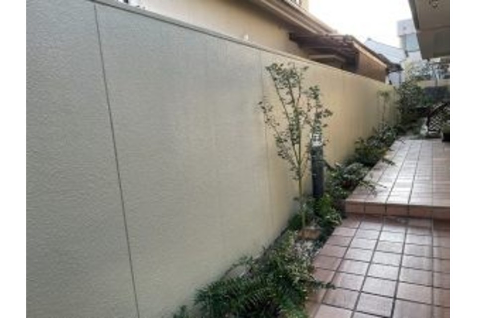 北区 番町 N様邸 塀 扉 塗り替え工事?‍♀️の画像