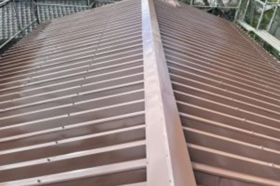 東区　中尾　T様邸　外壁　WBアート多彩仕上げ　２色　屋根　遮熱無機　塗り替え工事の画像