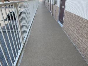 岡山市 中区 浜 アパート M様邸 鉄骨階段 土間塗装 長尺シート改修工事?‍♀️長尺シート張り替えの画像