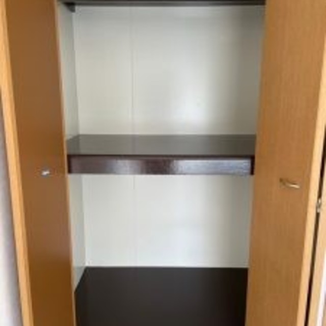 岡山市 中区 西川原 アパート 室内塗装工事?‍♀️収納内の画像