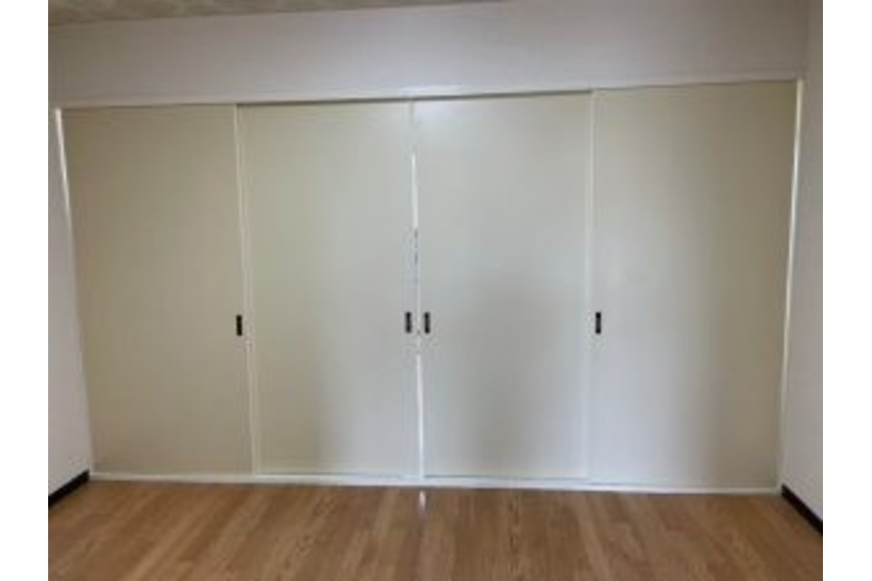 岡山市 中区 原尾島 アパート Gハイツ 建具塗装工事?‍♀️の画像