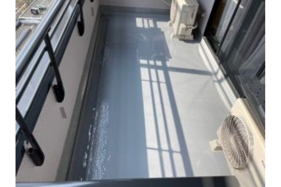岡山市 中区 湊 S様邸 モルタル外壁 ラジカルシリコン ガラスコーティング 塗り替え工事?‍♀️ベランダ ウレタン防水の画像