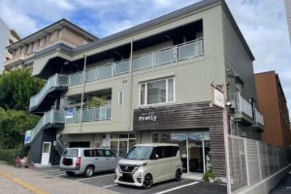 岡山市　北区　N様邸　アパート　外壁・防水塗装工事_フッ素　ガラスコーティングの画像