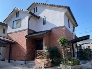 岡山市　北区　H様邸　塗り替え工事_屋根　遮熱無機　外壁　遮熱フッ素　ガラスコーティングの画像
