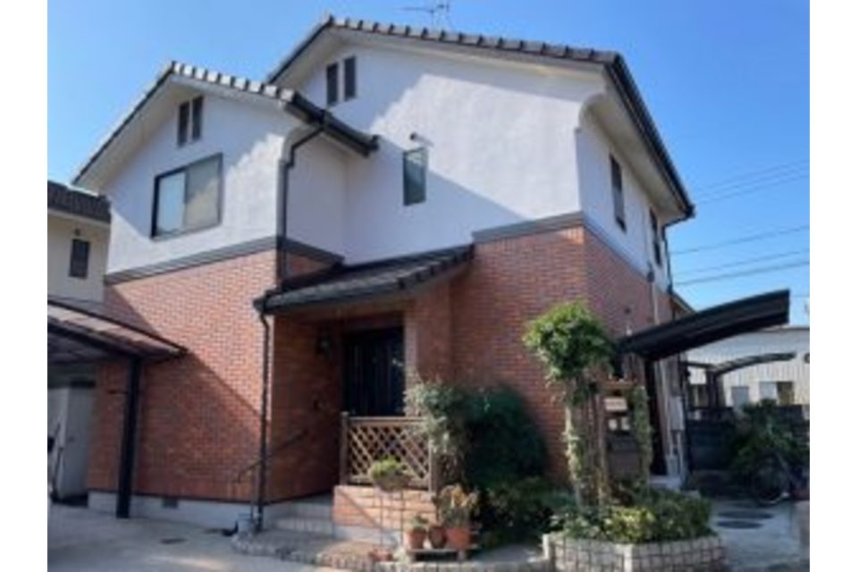 岡山市　北区　H様邸　塗り替え工事_屋根　遮熱無機　外壁　遮熱フッ素　ガラスコーティングの画像