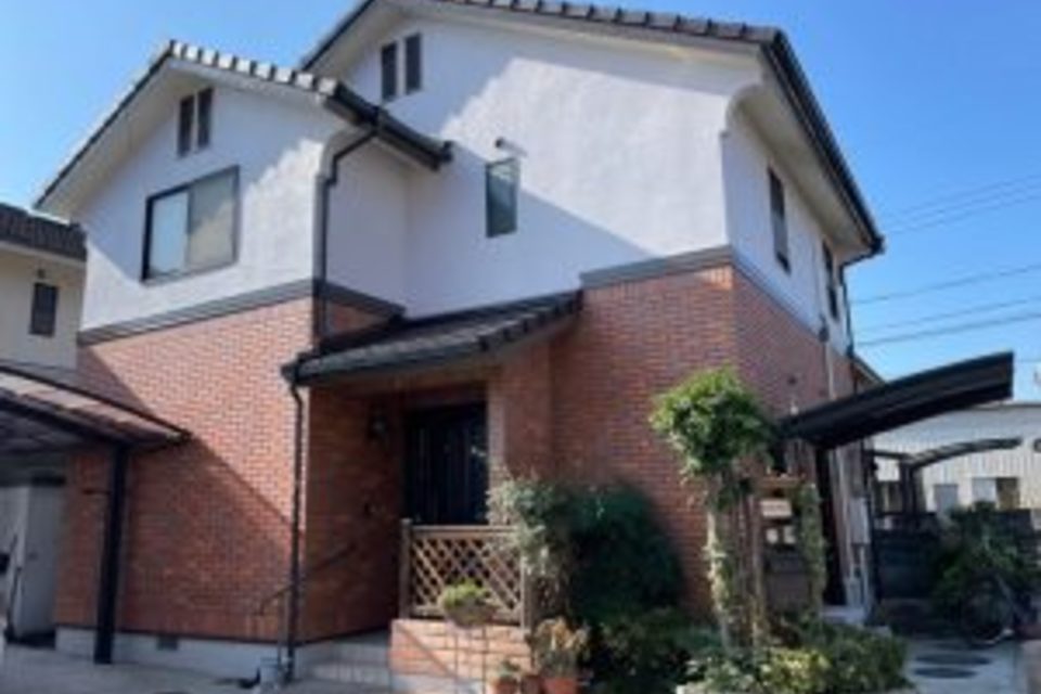 岡山市　北区　H様邸　塗り替え工事_屋根　遮熱無機　外壁　遮熱フッ素　ガラスコーティングの画像