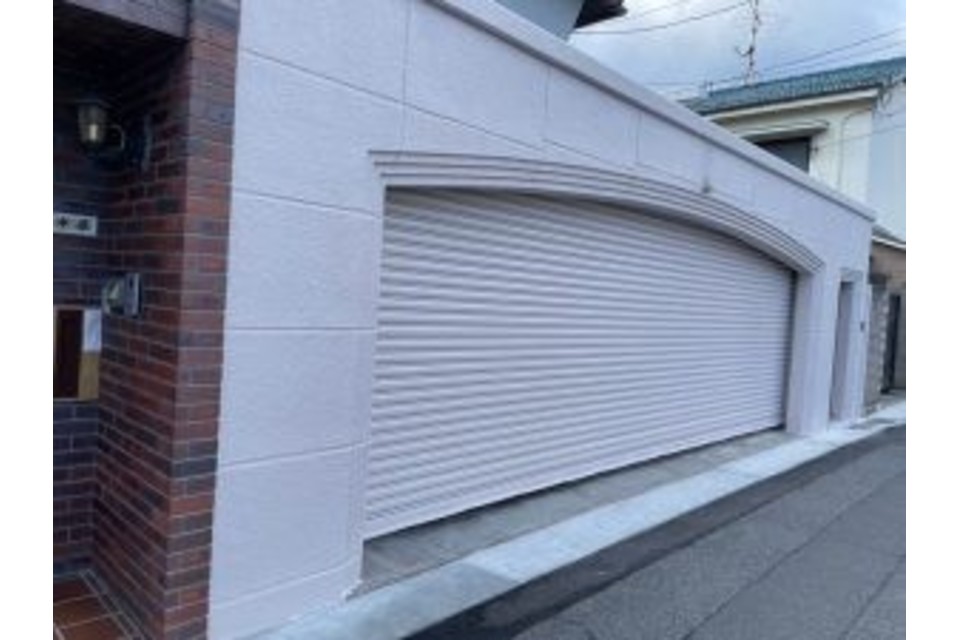 岡山市 北区 番町 N様邸 屋根 鉄骨 門壁 門扉 シャッター 塗り替え工事?の画像