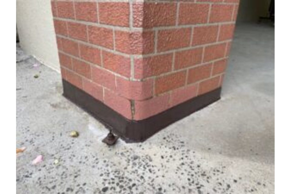 レンガ調　復元の画像