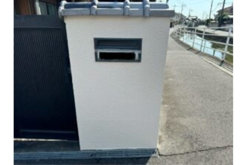 岡山市　中区　湊　塀塗装工事復元の画像