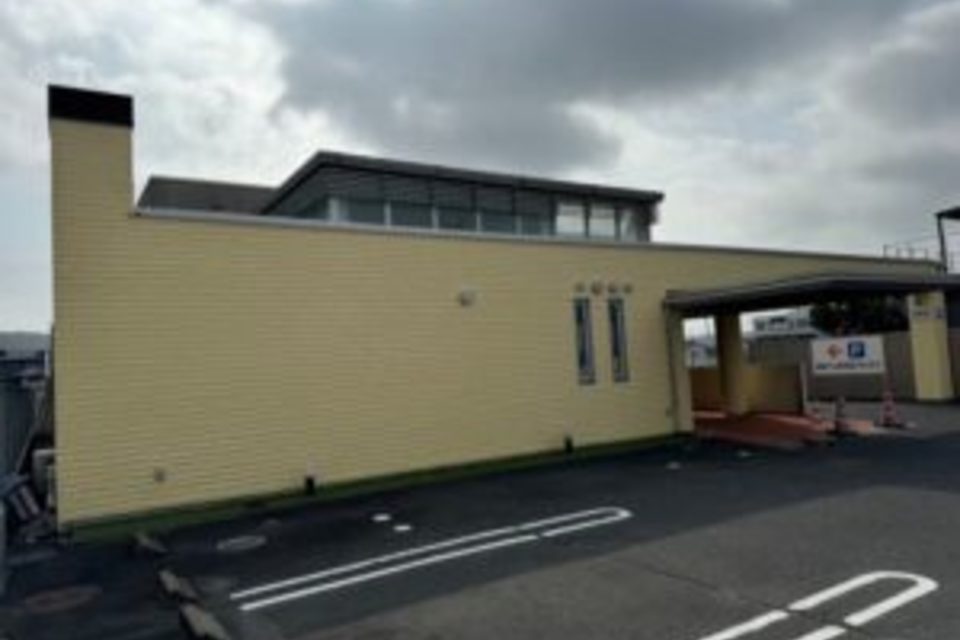 岡山市　北区　一宮　あおぞら内科・外科クリニック様　木部・レンガ外壁　ラジカルシリコン　ガラスコーティング　塗り替え工事の画像