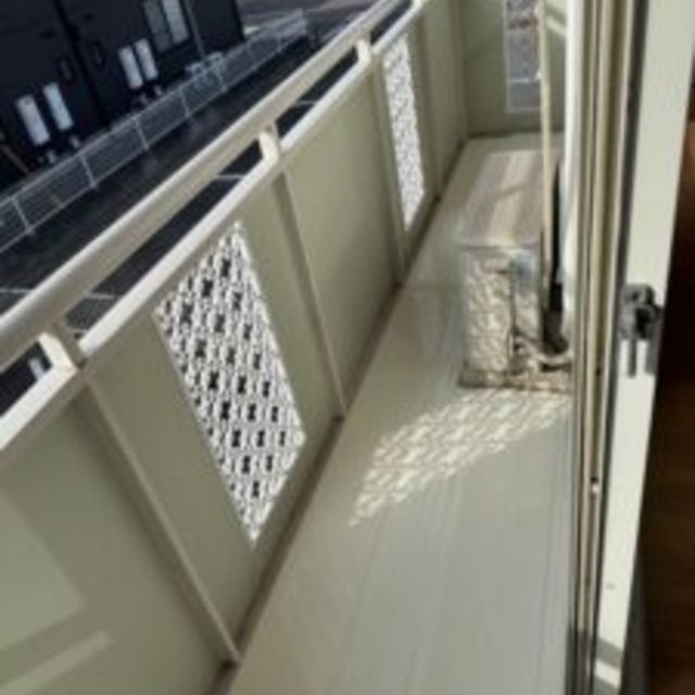 S様邸　アパート　室内　塗装工事ベランダ　浴室棚　分電盤　踏み板　下駄箱　ポスト　ドアクローザーの画像