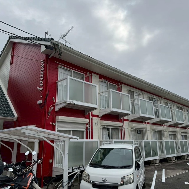 岡山市中区竹田 A様邸 屋根・外壁・室内・白線・廊下塗装工事の画像