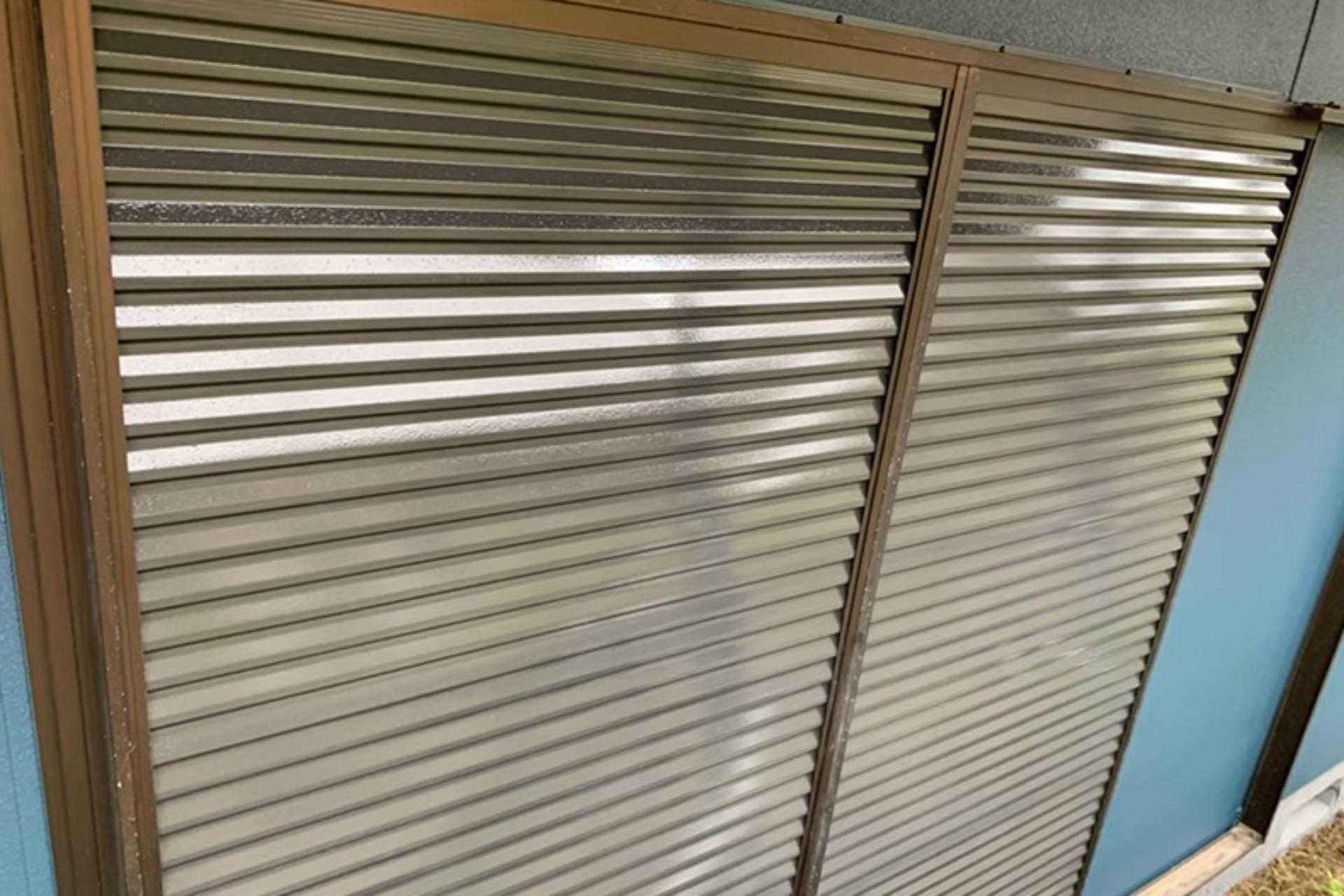 雨戸の塗装の画像